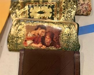 ITALIAN LEATHER ACCESSORIES 