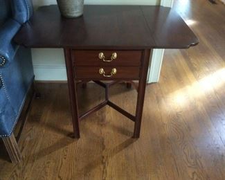 Henkel-Harris - Genuine Mahogany X2 Folding End Table