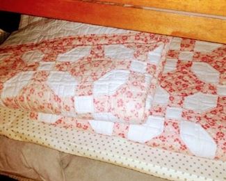 Handmade quilts, assorted linens 
