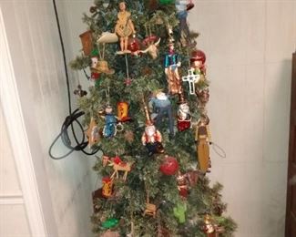 Unique collection of Western inspired ornaments and tree