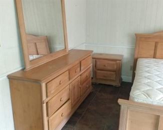 Furniture set. Dresser, mirror nightstand, gentleman's chest, headboard & footboard. Matching set.
Pieces can be sold individually 