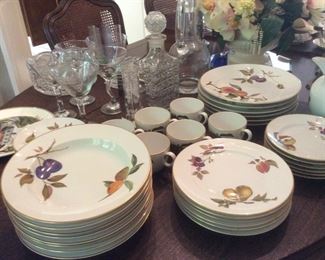 Fine China Sets 