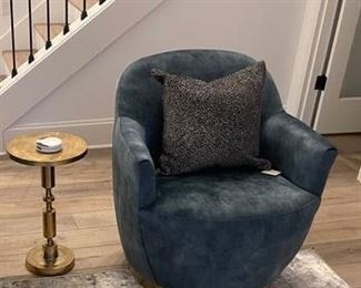 $825 USD      SUNPAN Hazel Swivel Lounge Chair in Blue BL137-03      Description:  A stylish and comfortable swivel chair perfect for living, lounge and office spaces. Features a barrel back design upholstered in blush, burgundy, deep green, black and navy sky velvet fabric. A brushed antique brass round base with 360 degree swivel completes the design.

Dimensions:  Overall: 30''W x 30''D x 28.5''H
Arm Height: 22
Seat Depth: 22
Seat Height from Floor:19
Weight: 46 lbs

Condition: Used for staging purposes only.

Location: Local pick up Vancouver, WA.   Shipper suggestions available upon request.      https://goodbyhello.com/products/copy-of-loloi-melrose-collection-mel-01-ed-ivory-grey-rug-710-x-10-bl137-02?_pos=1&_sid=441a43d5a&_ss=r