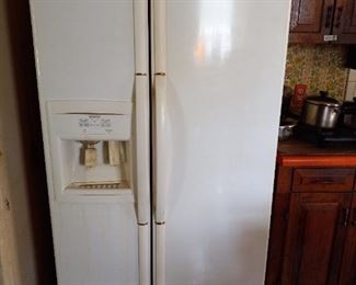 Whirlpool Refrigerator 