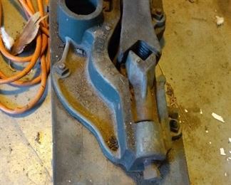 Water Well Pole Holder