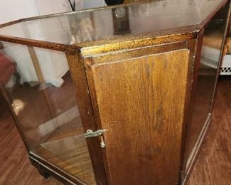 General store display cabinet