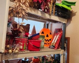 Holiday I Items
