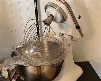Kitchen Aid Mixer $100.00