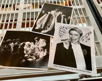 Liberace pics
Autographed Toni Tenille pic