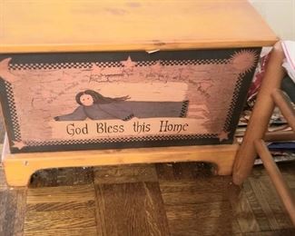 Stenciled bench with lid