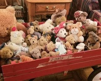 Lots of cute bears, you can find some cute furniture for them too