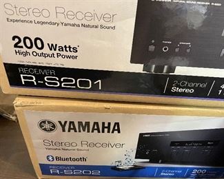 Yamaha R-S201 Receiver and R-S202 Bluetooth Receiver