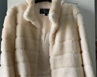 $20. Kristen Blake Petite Small