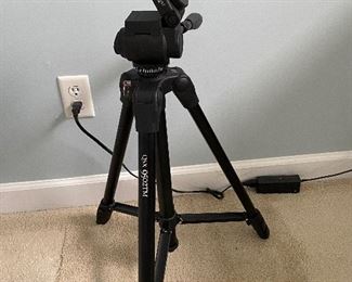 $20. QSX 9502TM Tripod