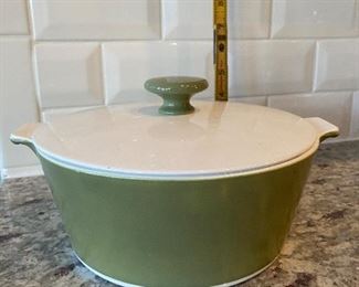 $15. Corning Ware 2 1/2 quart  Avocado Server with Lid