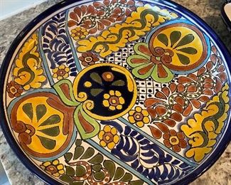 $25. 6 Pc Tierra Fina Serving Set (1 dish has chips)