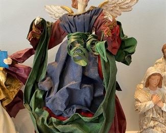 $75. SET of 5 . Made in the Philippines Paper Mache Angels