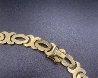 $1500. 14kt gold necklace. 38 grams. 