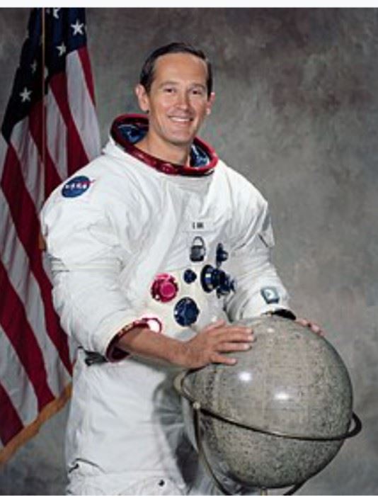 Charles M. Duke Apollo 16 