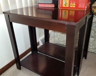 Accent tables (2)