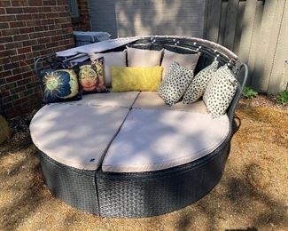 Lot#152 - $295 - Outdoor daybed with canopy