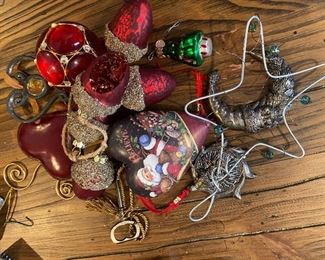 Lot #114 $8 Assorted red ornaments
