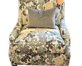 $1445 USD     Norwalk Custom Kent Floral Club Chair TH154-16      Description:  The updated styling on this chair mixed with the light upholstery make it a standout in the room.  Sweep arm, straight seat cushion and painted feet giving it style and flair yet it remains that most comfortable spot to curl up with a book or glass of wine at the end of the day. 
Condition: New - Interior Design Studio Floor Sample
Dimensions: 43 x 40 x 38"H 
Seat: W25, D23, H22
Arm Height: 28
Local pick up Lake Oswego, OR.  Showroom with main floor acce     https://goodbyhello.com/products/copy-of-norwalk-chip-linen-square-coffee-table-thd-15?_pos=1&_sid=f9cbd366d&_ss=r