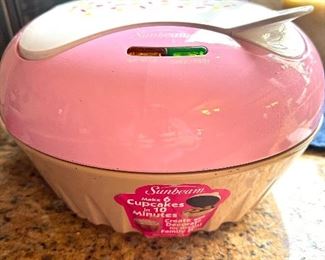 Sunbeam six cupcake maker
