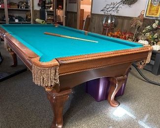 8 Foot Highland Series Limited edition, pool table with accessories and full cover