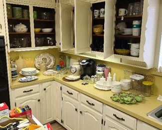 Marshall Pottery / Fire King / Pyrex