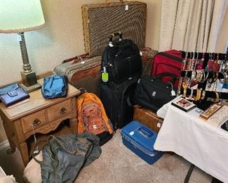 Suit Cases (Name-Brand)