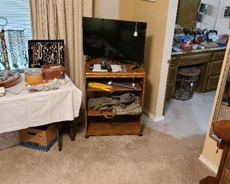 Insignia 32" Smart TV