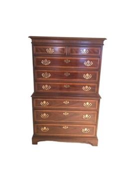 $700 USD     Drexel Heritage Chippendale Style Banded 7 Drawer Dresser KL168-4      Description: A beautiful Chippendale style banded mahogany highboy dresser by Drexel Heritage. The dresser features a traditional English style, gorgeous mahogany wood grain with a nice banded edge, and original brass hardware. It offers ample room for storage, with seven graduated dovetailed drawers. The original Drexel Heritage label is present. The dresser is in very good original condition.  Drexel Heritage Chippendale Style Banded Mahogany Highboy Dresser
Dimensions: 20 x 38 x 62"H
Condition: Very good condition.
Local pick up Vienna, VA.  Located on second floor.  Contact us for shipper suggestions.      https://goodbyhello.com/products/drexel-satinwood-ribbon-inlay-7-drawer-dresser-kl168-4?_pos=10&_sid=63456a554&_ss=r