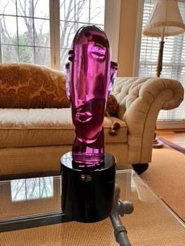 $2000 USD      Italian Modernist Head Murano Glass Sculpture Sergio Rossi MK144-27     Description: A dynamic "very expressive" mouth blown sculpture in amethyst Murano glass, on a round black opaline glass base, possibly by Maestro Sergio Rossi, circa 1990. 
Dimensions: 7 x 8 x 26.5"H
Condition: Excellent
Local Pick Up McLean VA.  Contact us for shipper suggestions.      https://goodbyhello.com/products/italian-modernist-head-glass-sculpture-by-sergio-rossi-mk144-27?_pos=4&_sid=dcf795ae1&_ss=r