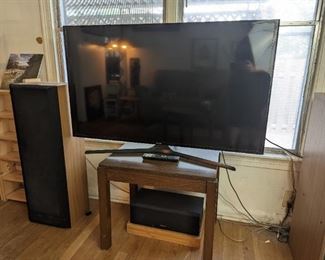 Samsung 48" TV Model UN48J520DAFXZA