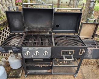 Smoke Hollow Grill & Smoker