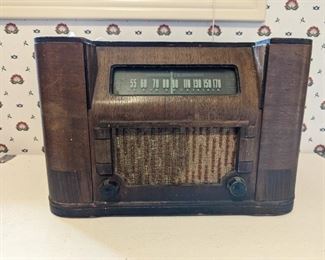 RCA Victor Short Wave Radio
