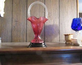 Fenton Connoisseur Collection