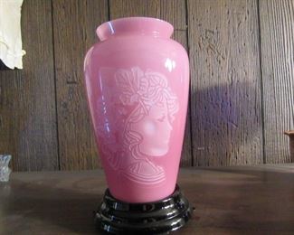 Fenton Connoisseur Collection Cameo Vase 