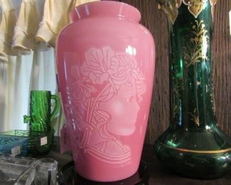 Fenton Connoisseur Collection