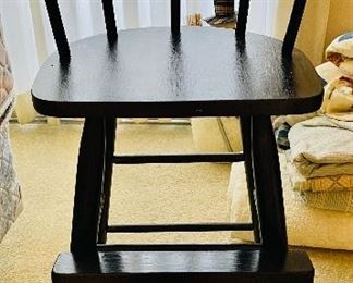 32” Black chair