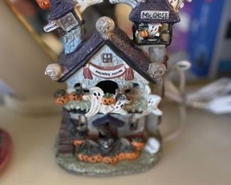 8” Lighted Halloween House