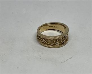 Lot 3 19 Bid(s)
14K Gold Ring - 5.03g