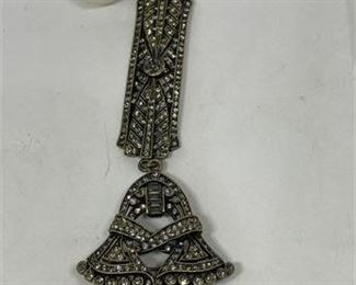 Lot 16 2 Bid(s)
Heidi Daus Brooch 5.75"