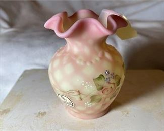Lot 60 21 Bid(s)
4.5" FENTON vase Hand Painted FLORAL by Farley signed