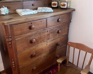 chest Of drawers  dresser 