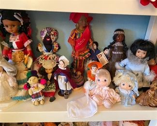 Precious moments dolls 