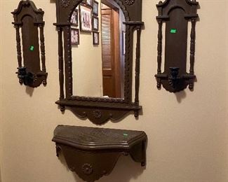 Hallway mirror decor 