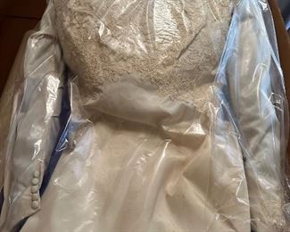 Vintage wedding dress 