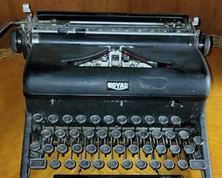 Vintage Royal Typewriter 